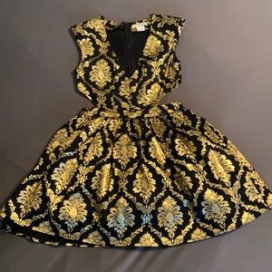 A’gaci A’gaci A’gaci Side Cut Out Black And Gold Dress